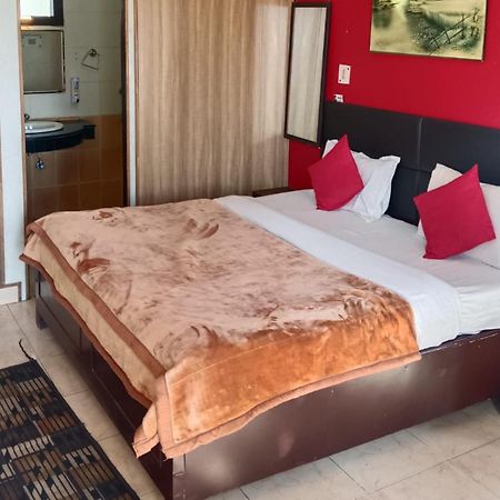 Shikha Resort Ewentbliz Bhīm Tāl Esterno foto