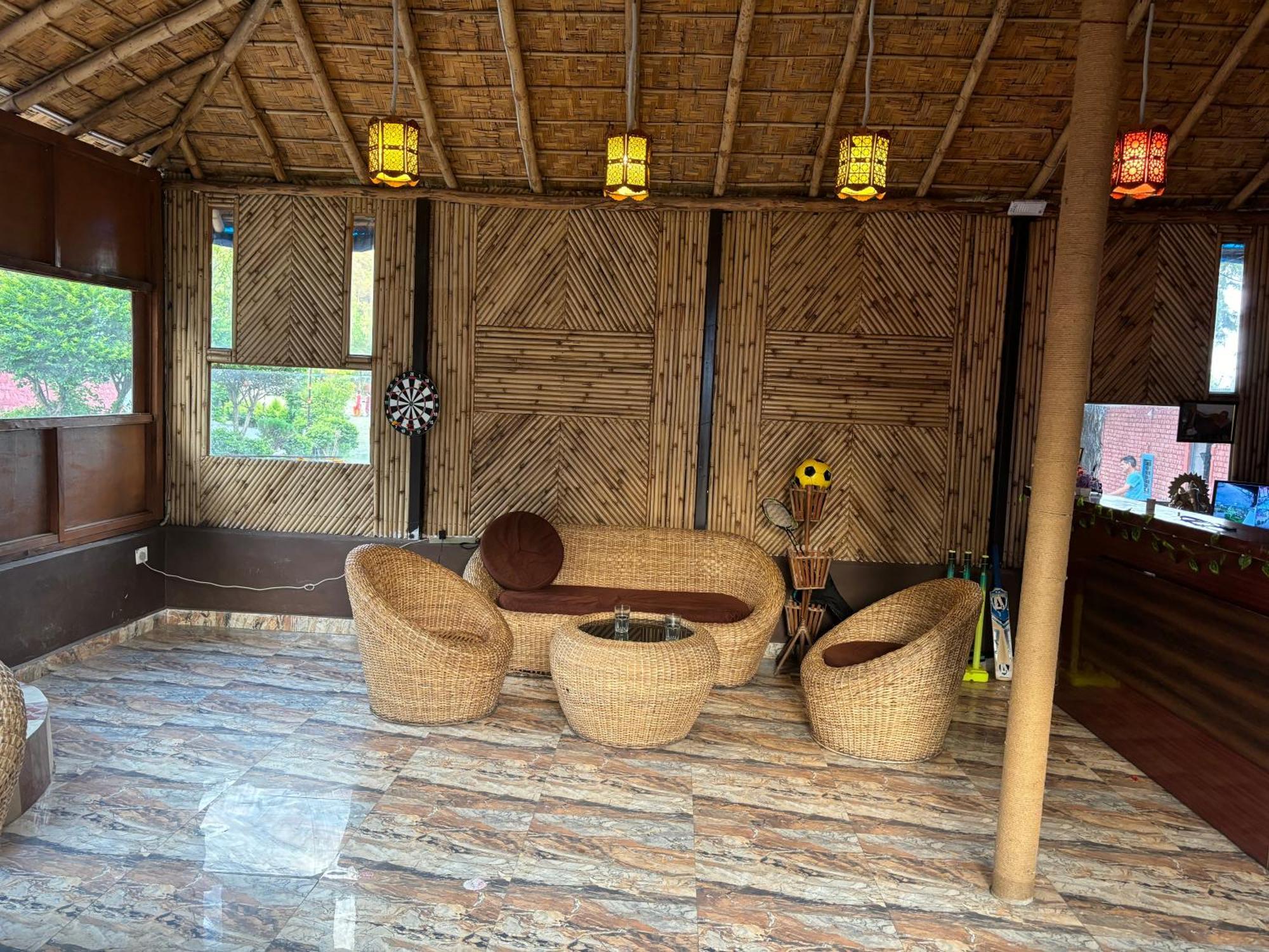 Shikha Resort Ewentbliz Bhīm Tāl Esterno foto