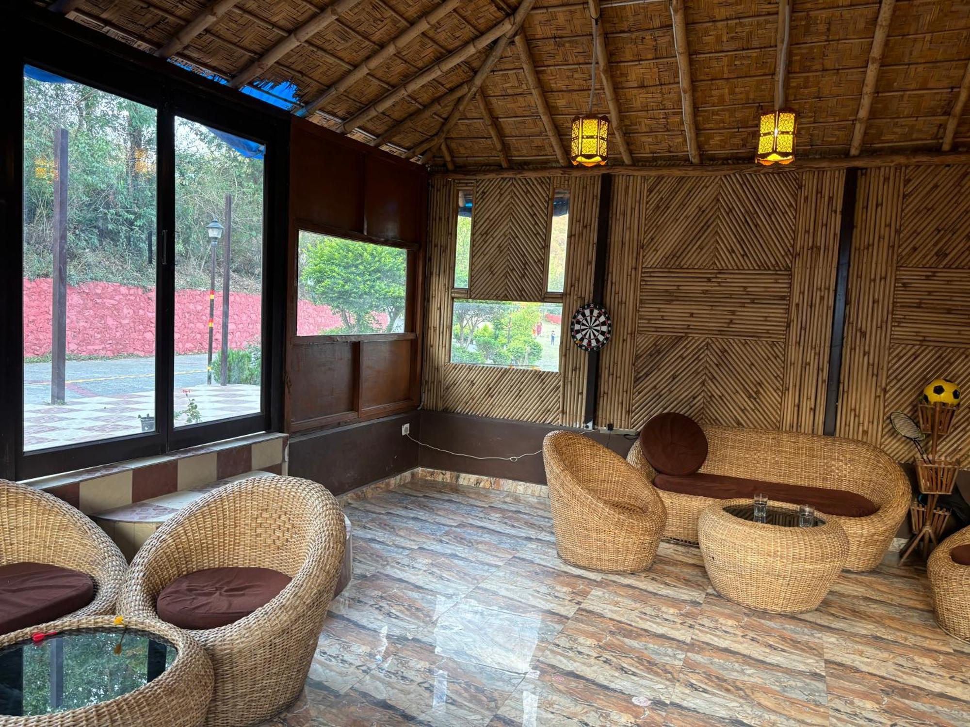 Shikha Resort Ewentbliz Bhīm Tāl Esterno foto