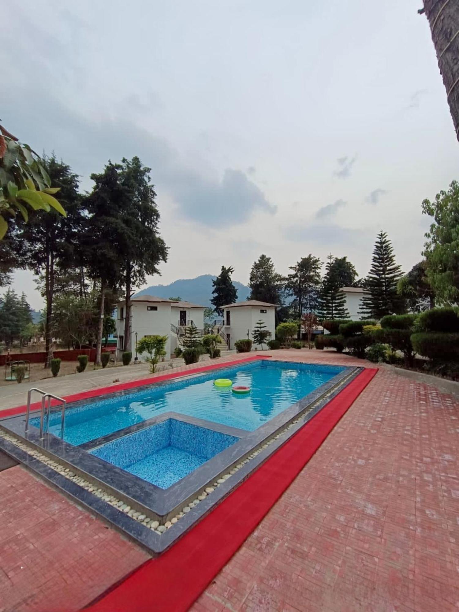 Shikha Resort Ewentbliz Bhīm Tāl Esterno foto